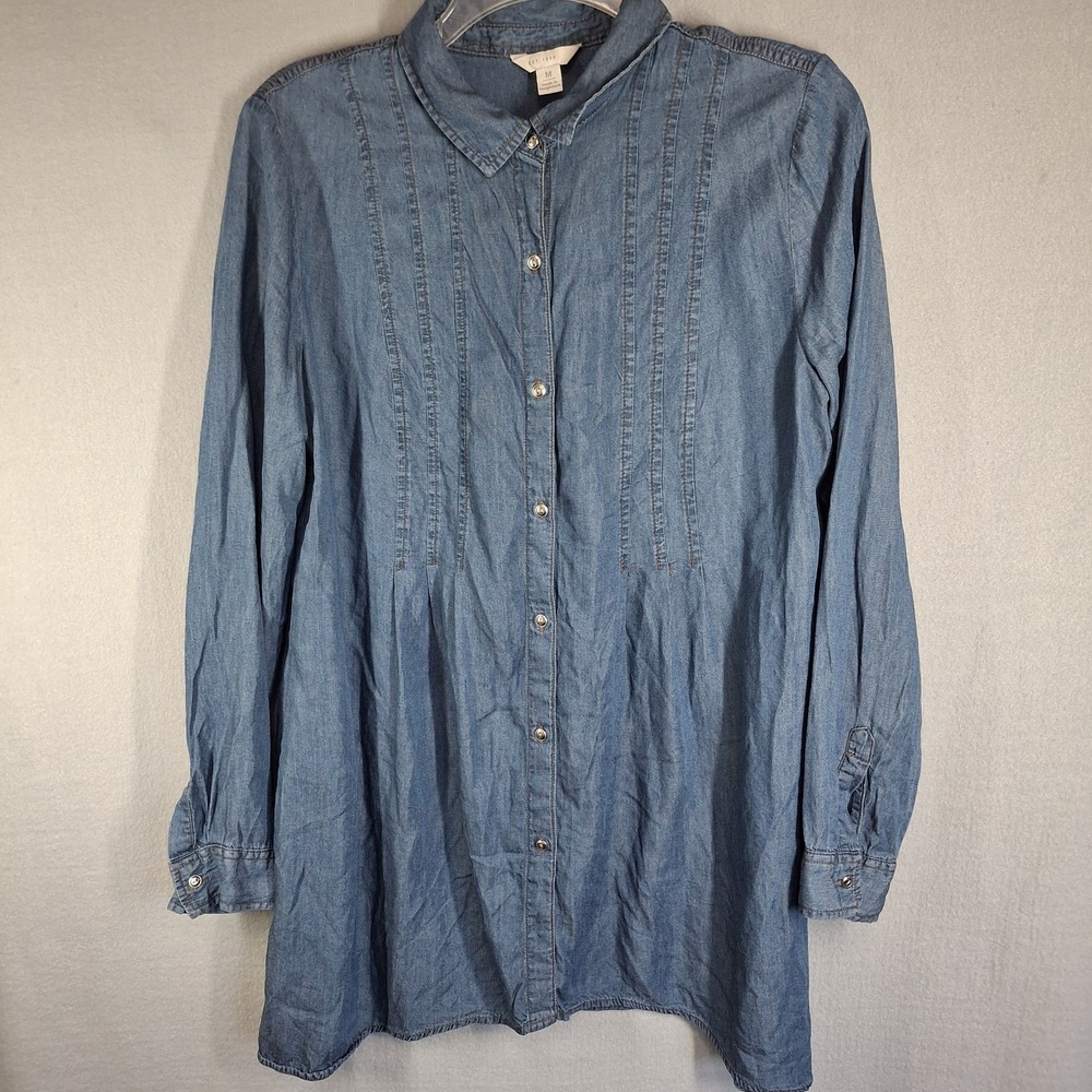 C Est. 1946 Chambray Denim Blouse Medium Long‎ Sleeve Button Front Tunic Shirt
